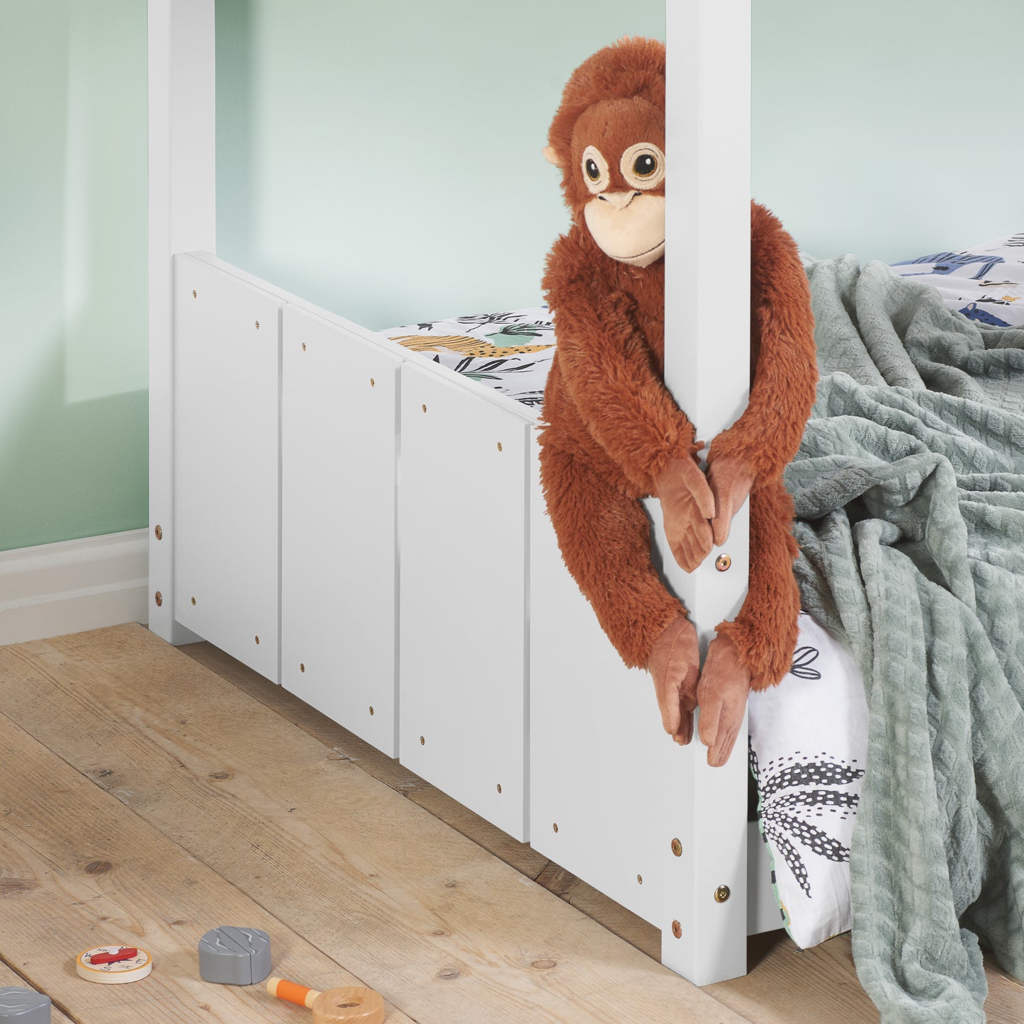 Safari Bunk Bed - Imaginative and Playful Space for Kids in White or Grey