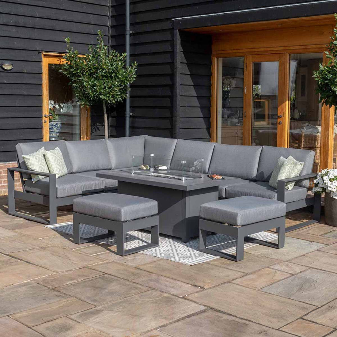Transform Your Outdoor Oasis: Elevate Your Space with Corner Garden Furniture from Refined Home Living
