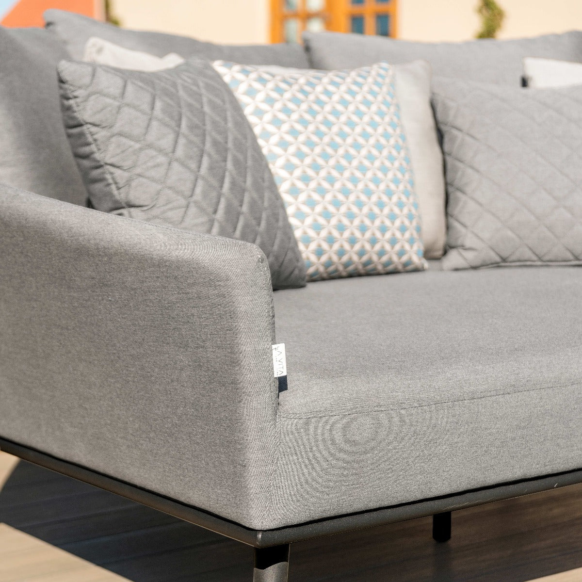 Ark Daybed in Flanelle
