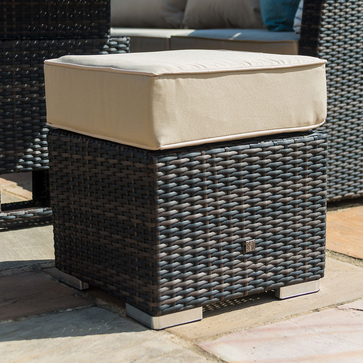 Extending Kingston Corner Dining Set in Brown
