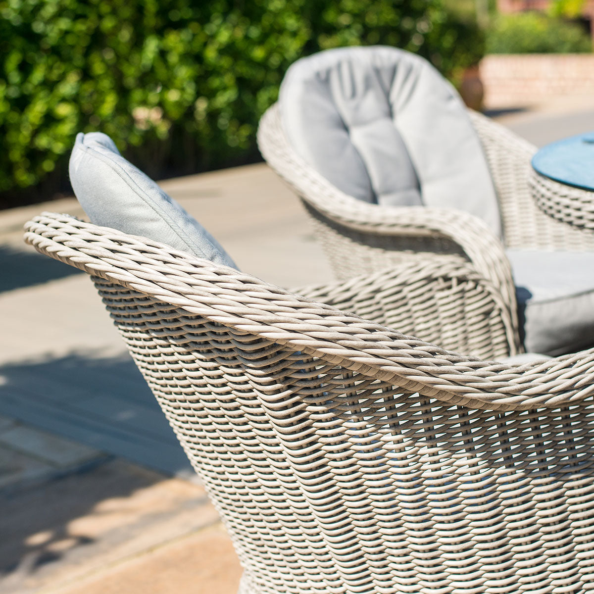 Oxford 6 Seat Oval Fire Pit Dining Set with Heritage Chairs in Light Grey