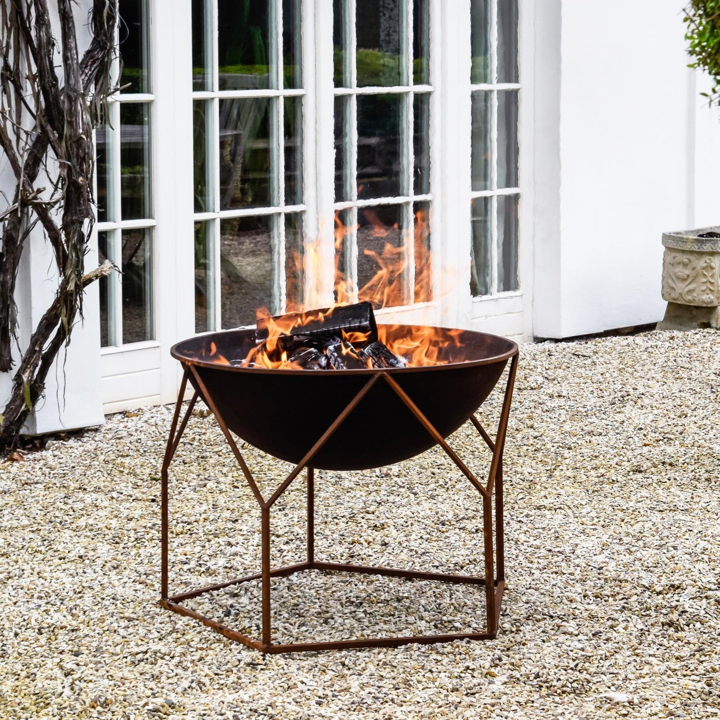 Outdoor Buckingham Fire Pit Rust H51Cm W70Cm