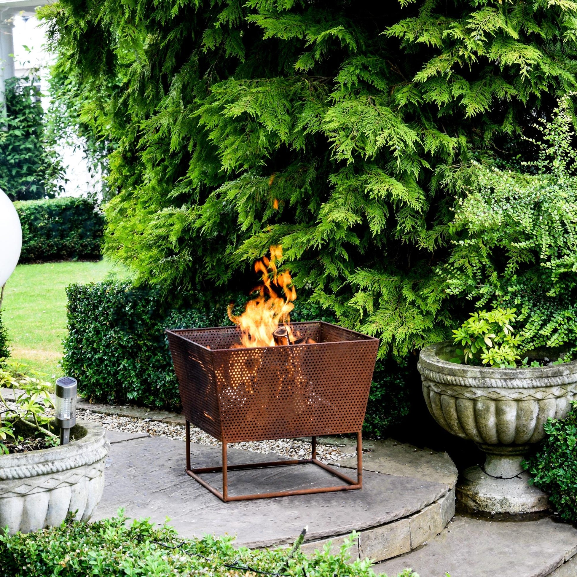 Outdoor Norfolk Fire Pit Rust Iron H44.5Cm W52Cm