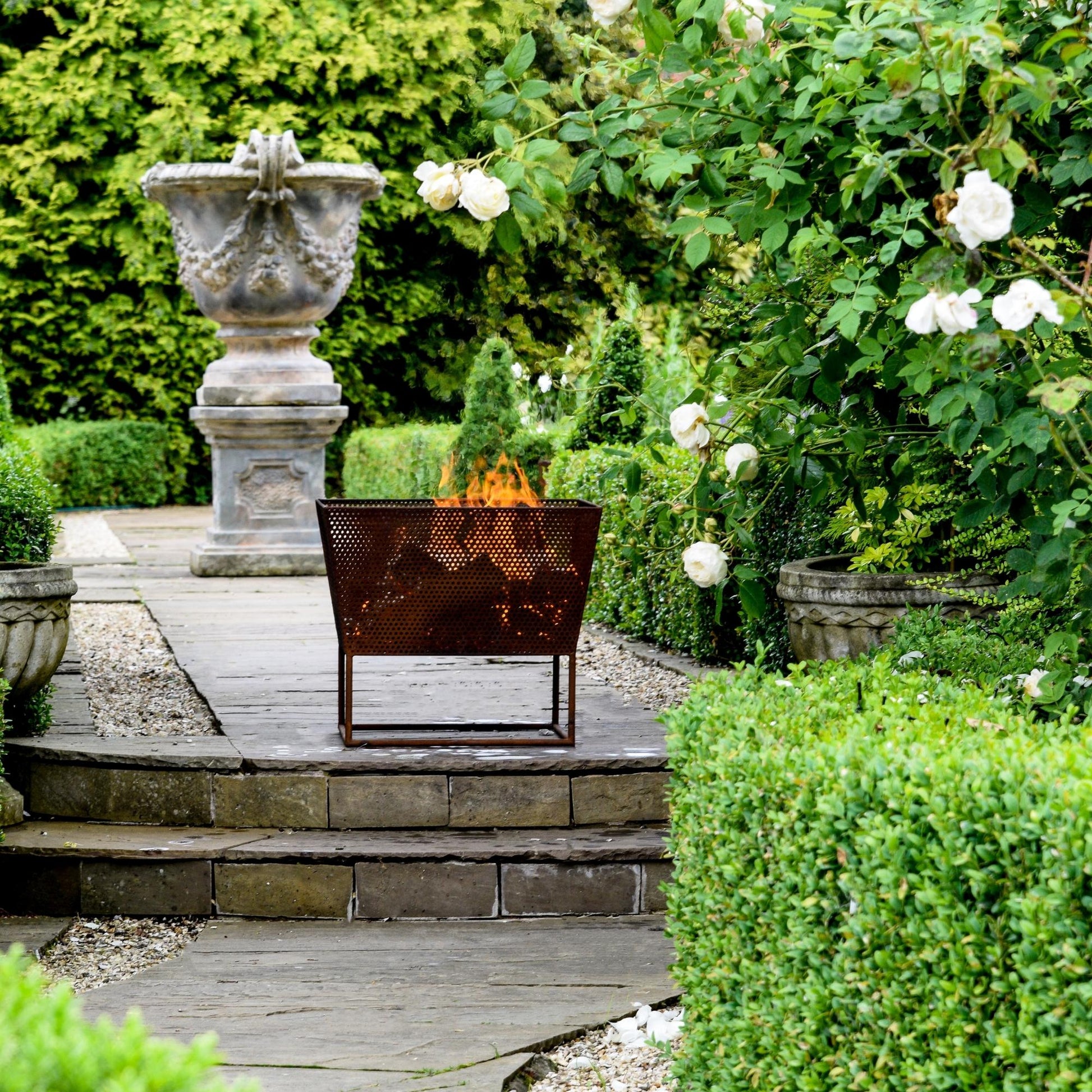 Outdoor Norfolk Fire Pit Rust Iron H44.5Cm W52Cm